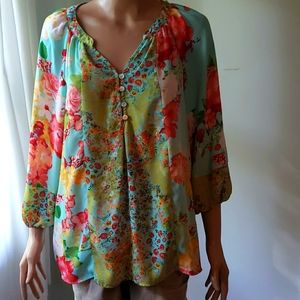 Valerie Stevens blouse 👚